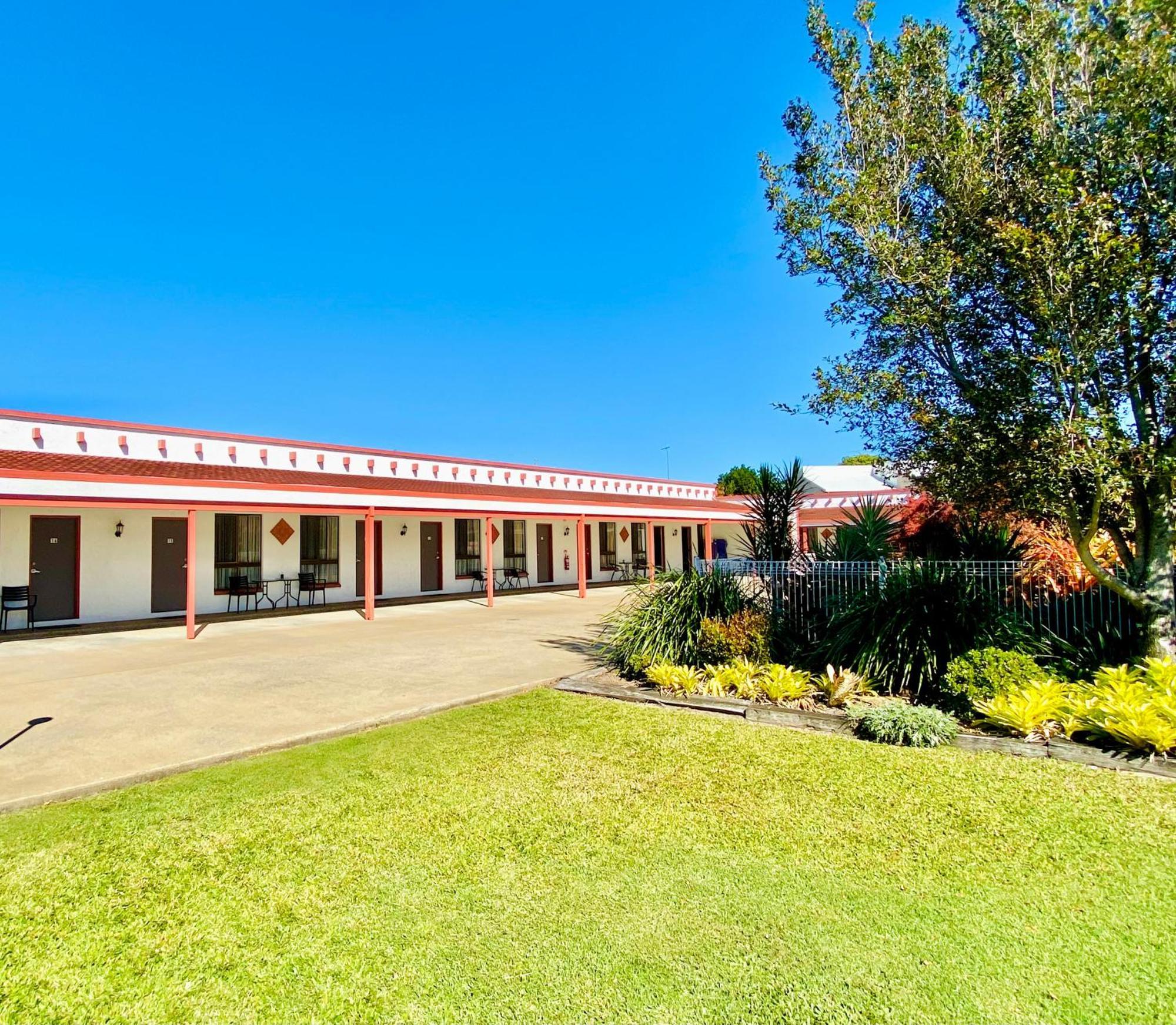 Bundaberg Spanish Motor Inn Zewnętrze zdjęcie