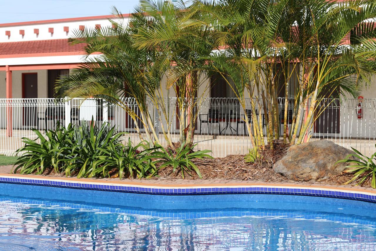 Bundaberg Spanish Motor Inn Zewnętrze zdjęcie