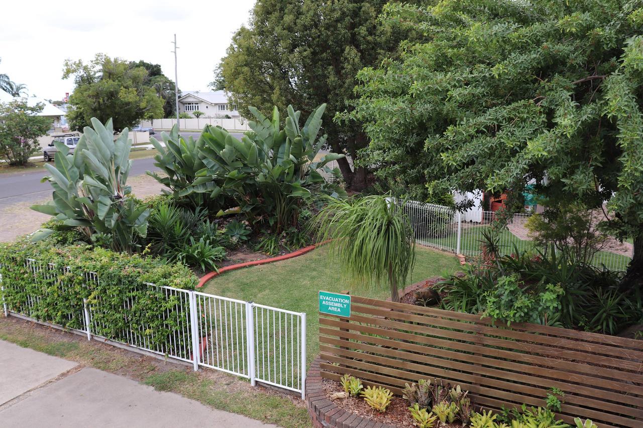 Bundaberg Spanish Motor Inn Zewnętrze zdjęcie