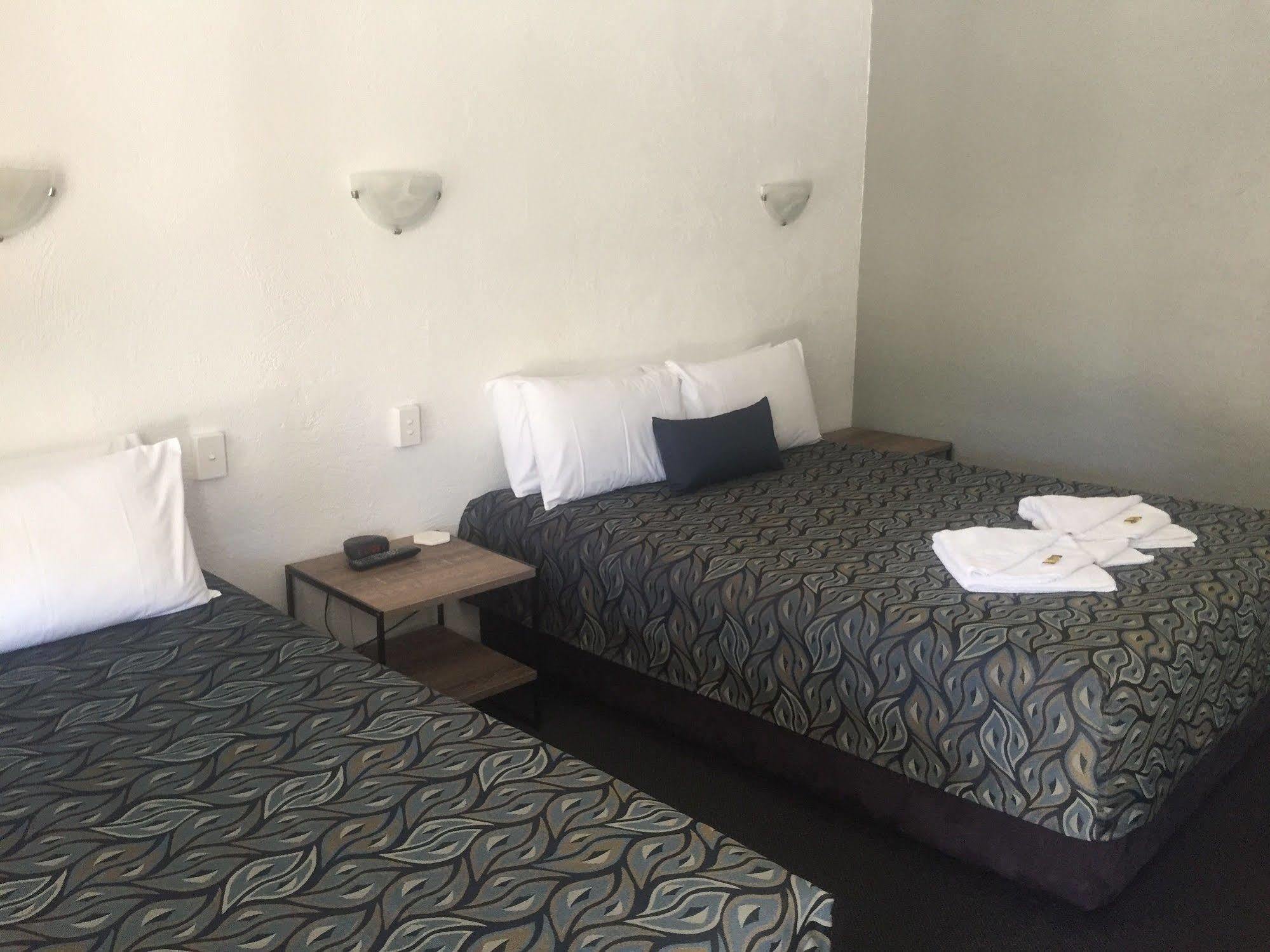 Bundaberg Spanish Motor Inn Zewnętrze zdjęcie