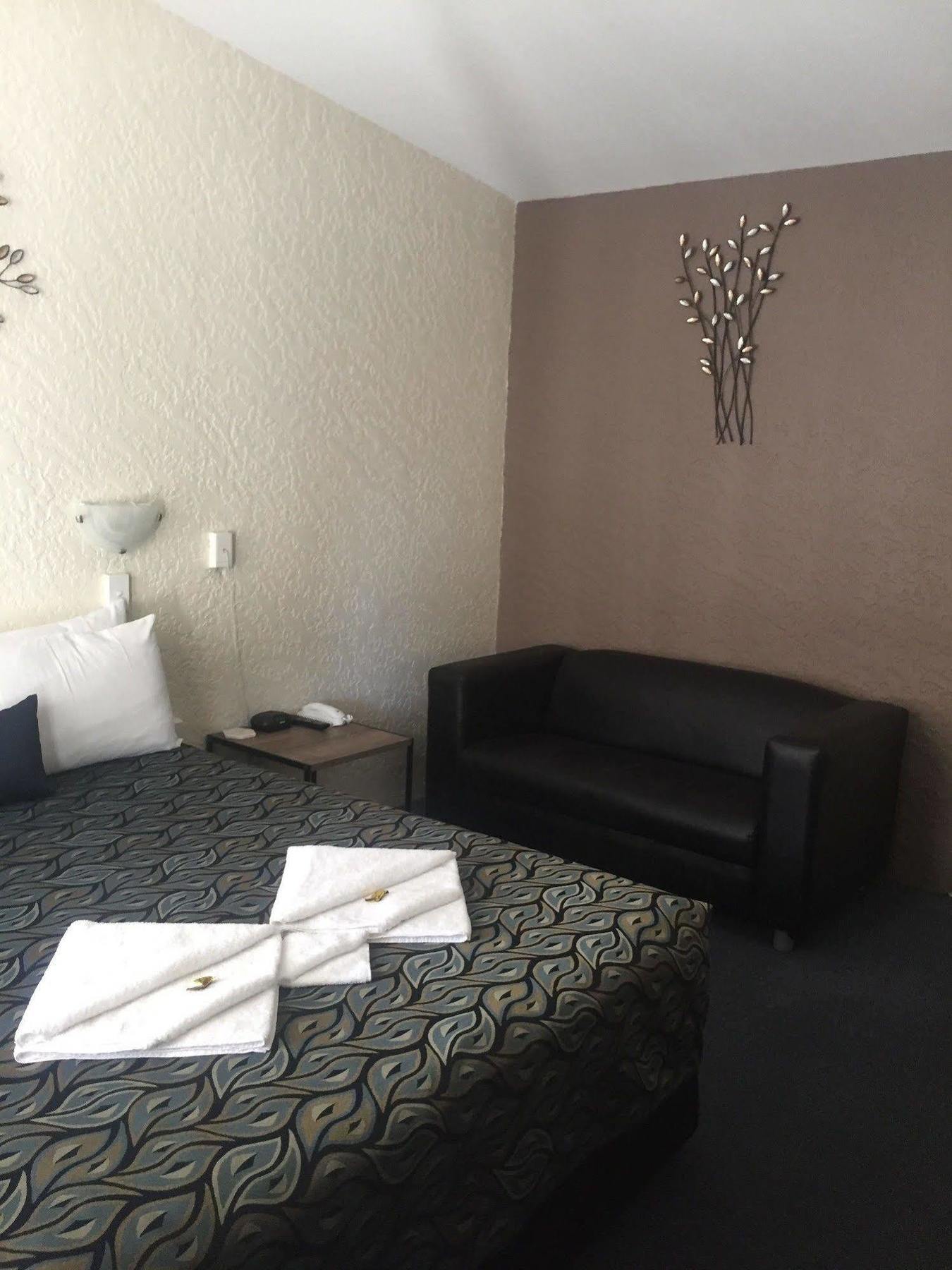 Bundaberg Spanish Motor Inn Zewnętrze zdjęcie