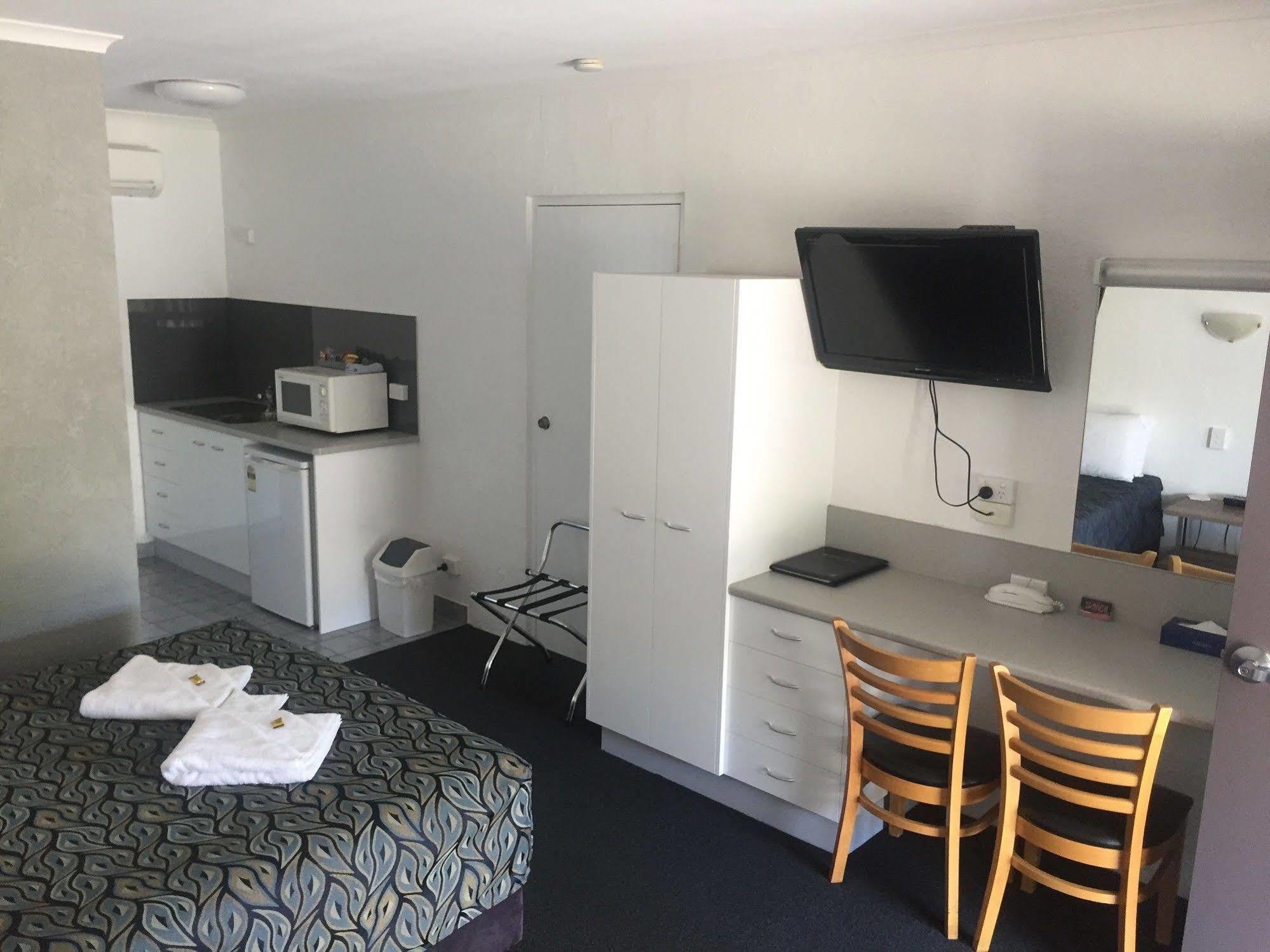 Bundaberg Spanish Motor Inn Zewnętrze zdjęcie